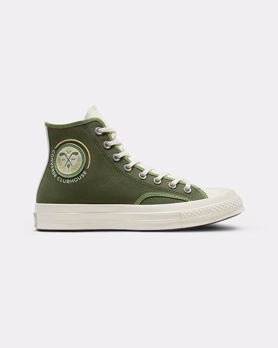 Chuck 70 Clubhouse